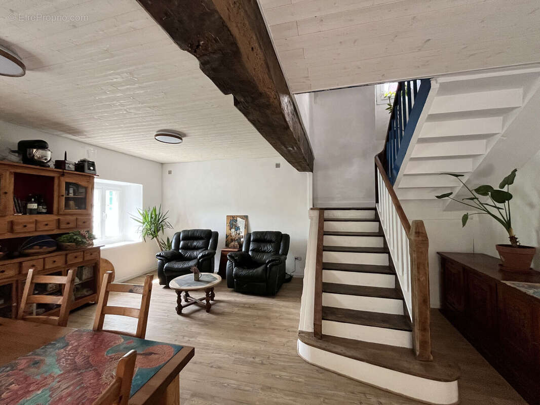 Photo 3 - Maison à SAINT-ETIENNE-DE-BAIGORRY