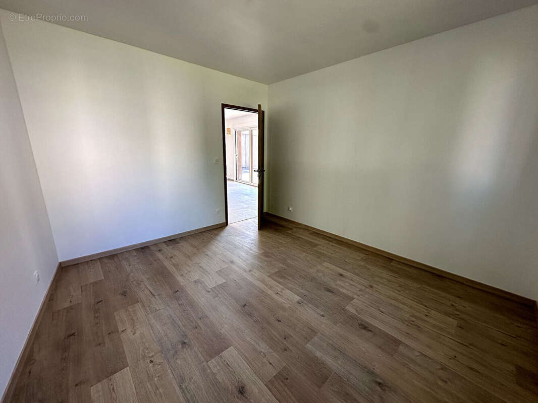 Maison à SAINTE-SAVINE