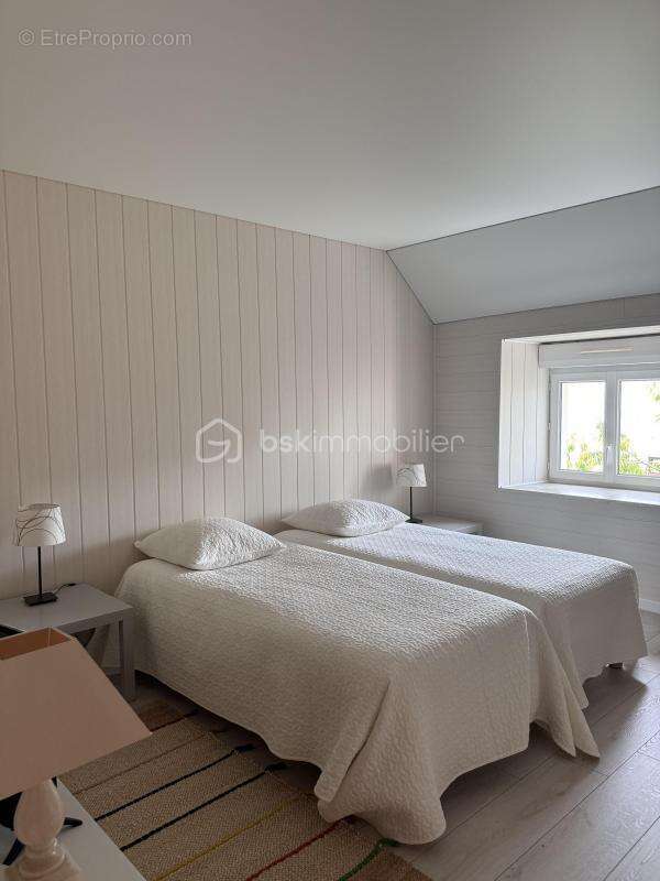 Maison 250 m² à Etalante  - photo 12