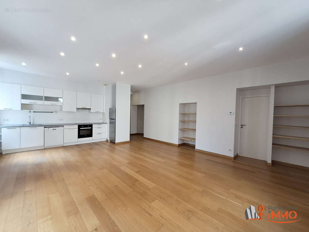 Appartement à SAINT-ETIENNE