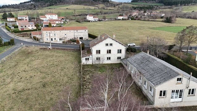 Maison à VISSAC-AUTEYRAC