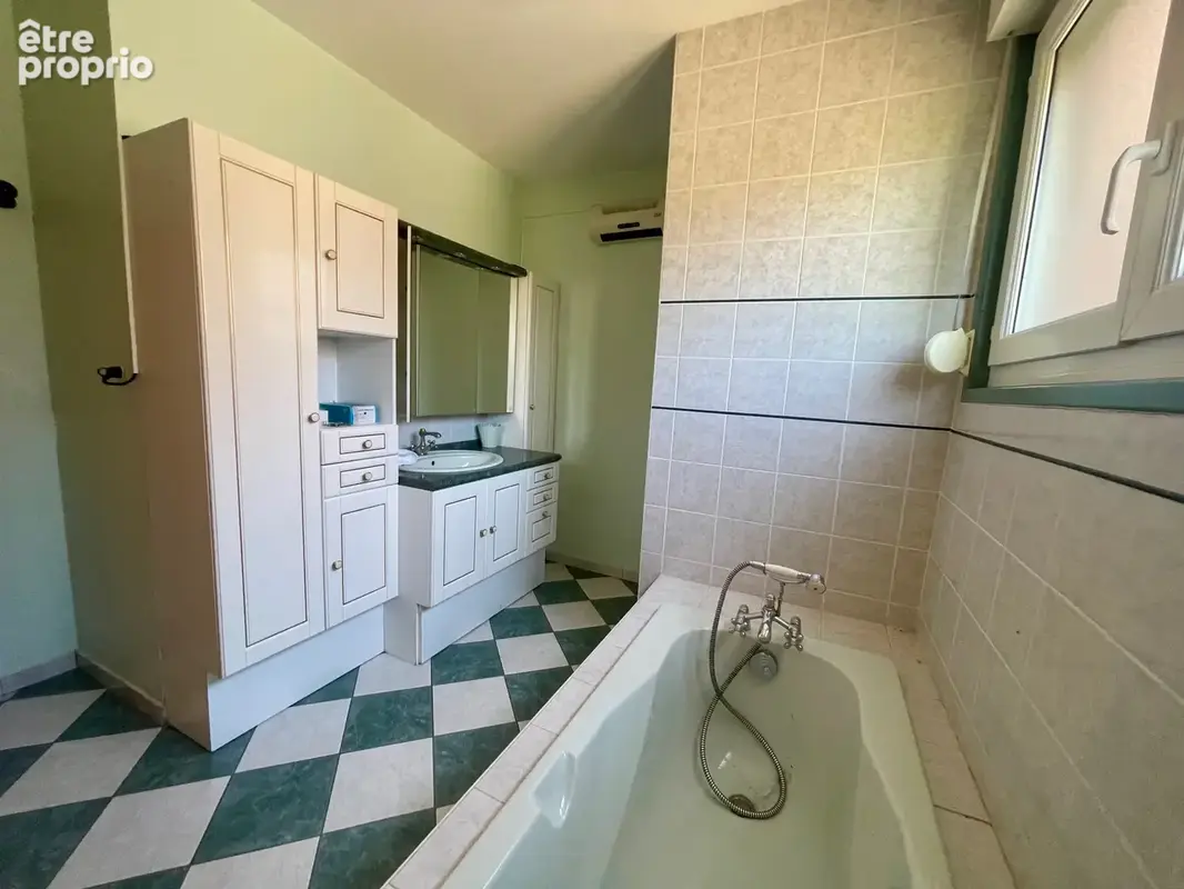 Maison familiale avec jardin et garage ! - photo 7