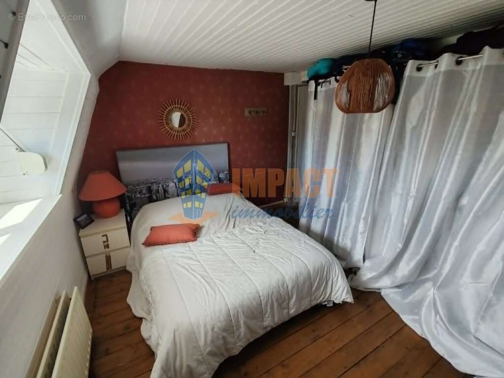 Jolie 1930 rénovée avec goût, 3 chambres, jardin, quartier calme et agréable - photo 7