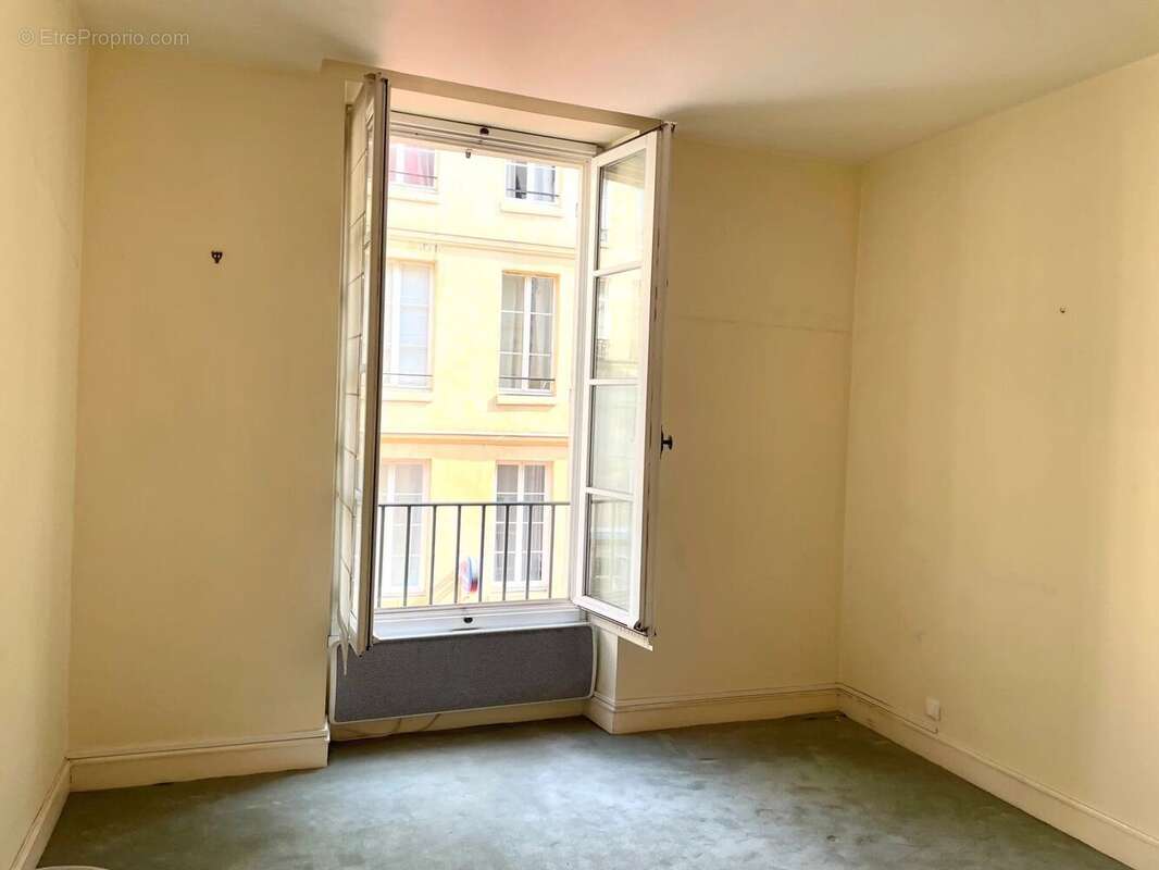Appartement à PARIS-5E