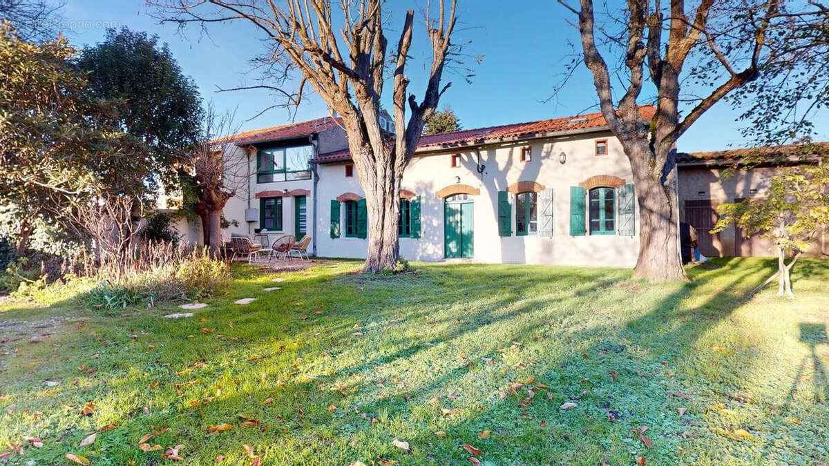 Maison à LABARTHE-SUR-LEZE