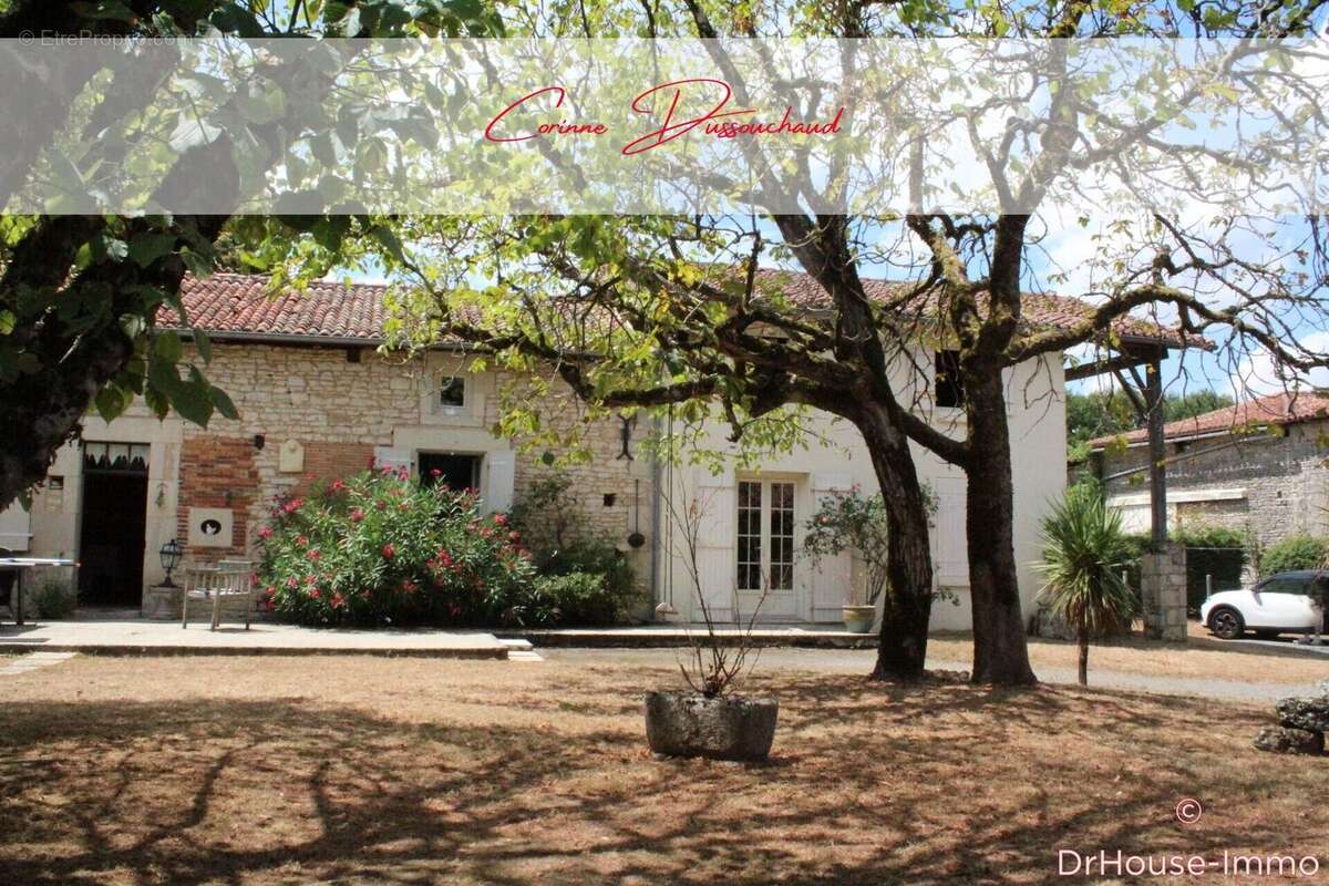 Maison 147 m² à Saint-Coutant  - photo 2