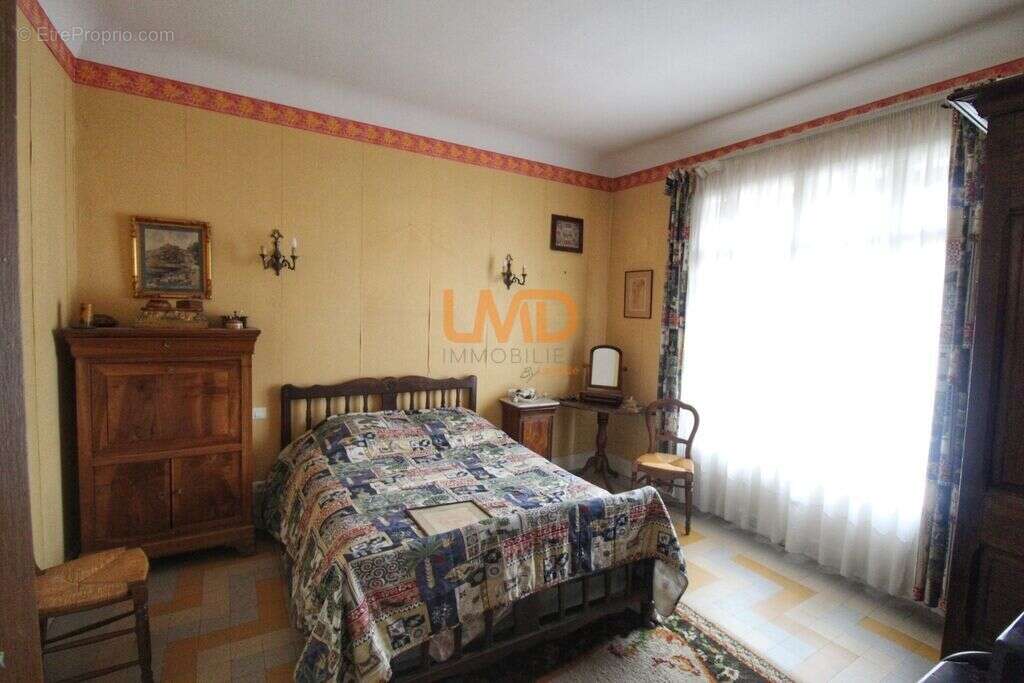 Maison de ville au cœur de Thuir - photo 10