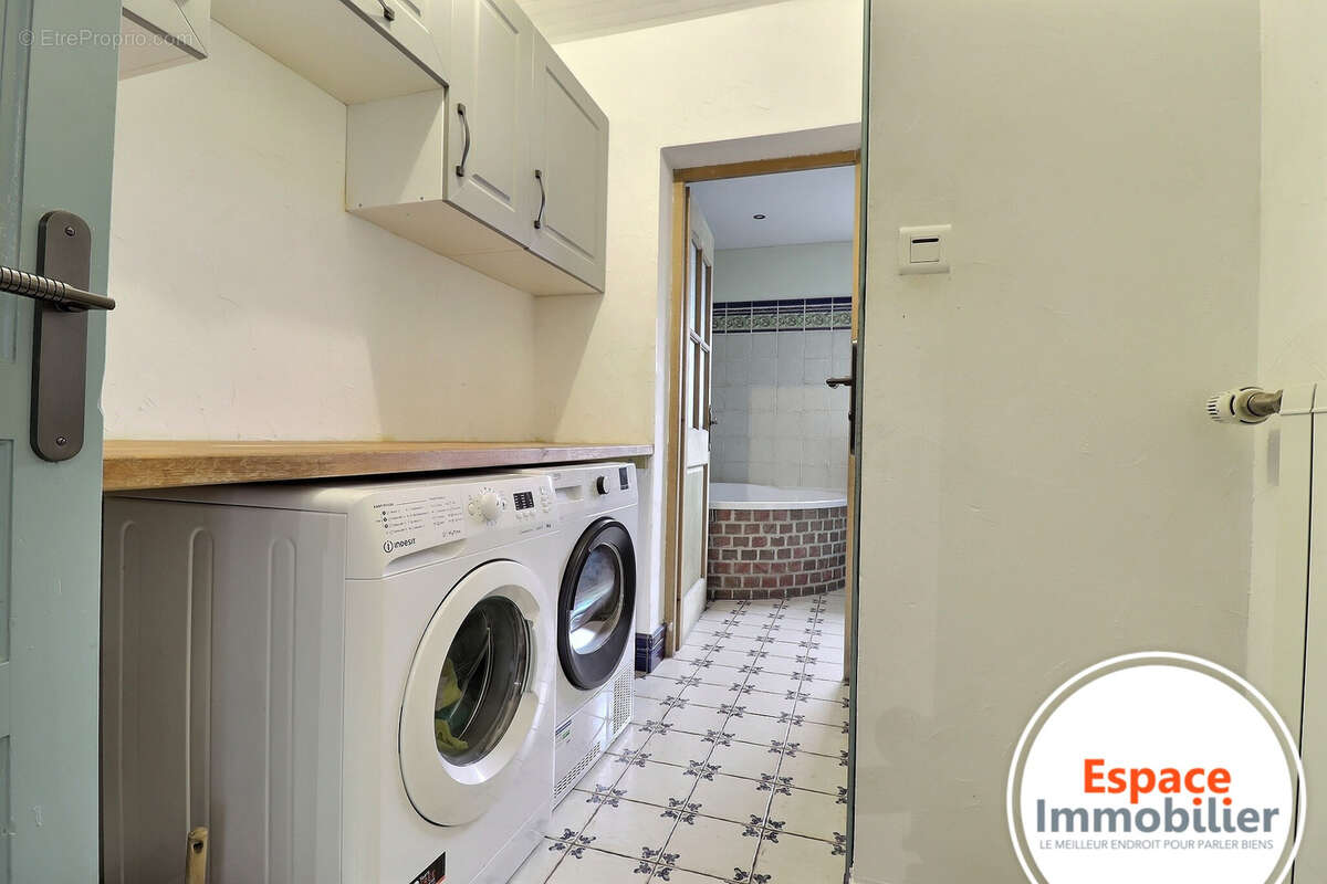 Maison à NEUVILLE-SUR-ESCAUT