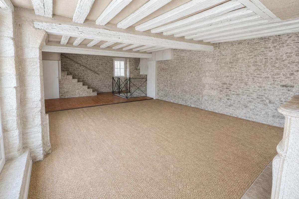 Maison de 5 pièces de 110 m² à Senlis - photo 4