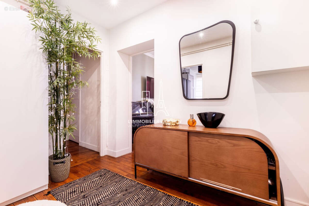 Appartement à PARIS-17E