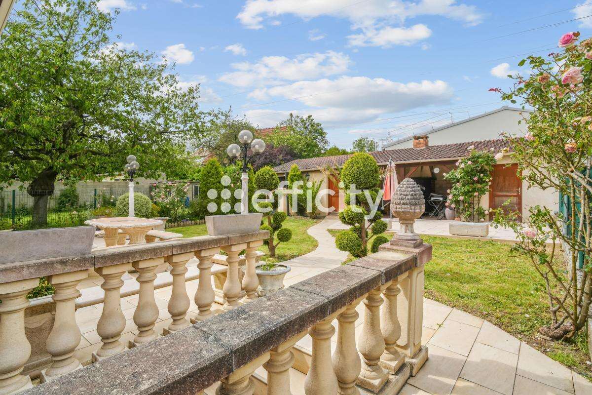 Maison à NEUILLY-SUR-MARNE