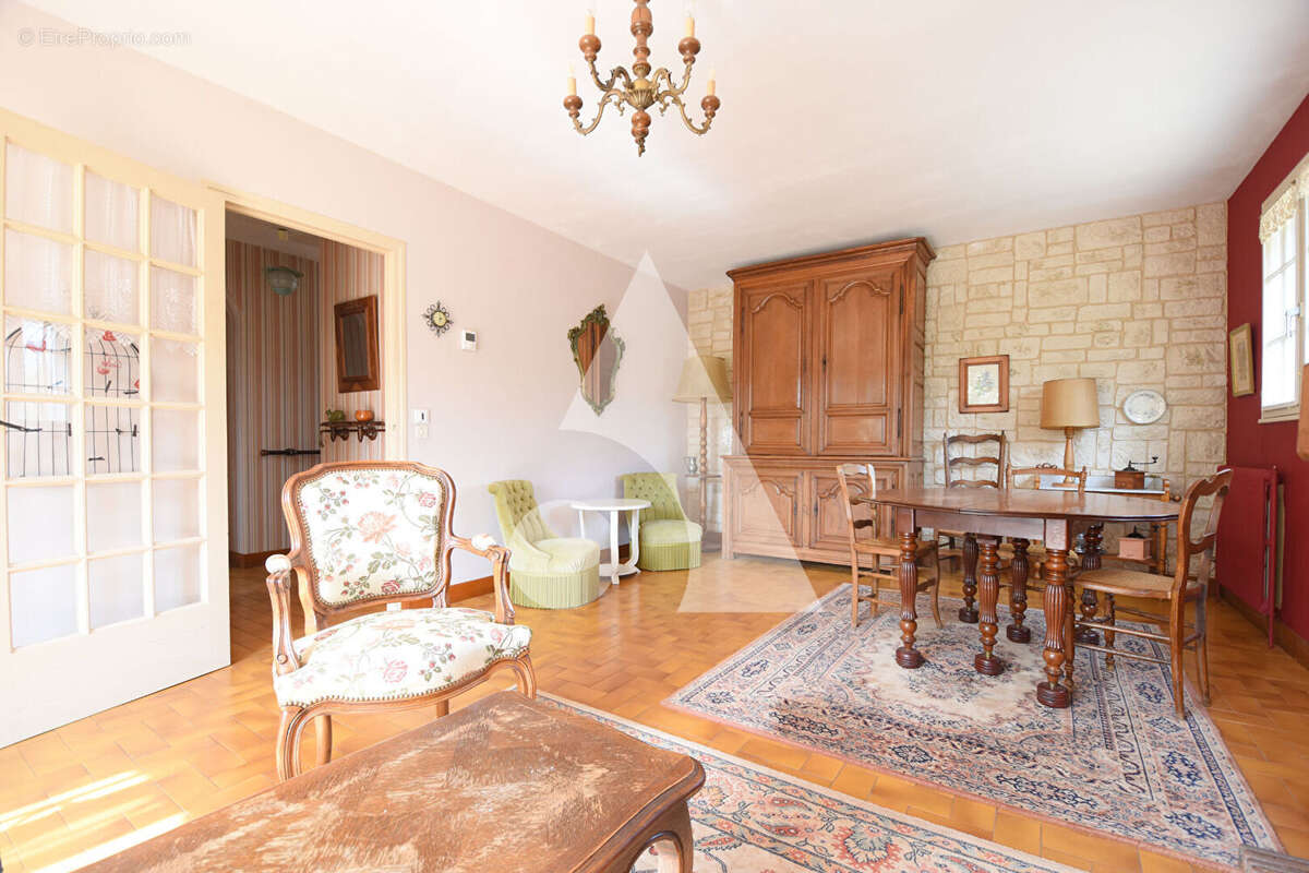 Maison Avilly-Saint-Léonard 5 pièces 103 m² - photo 4