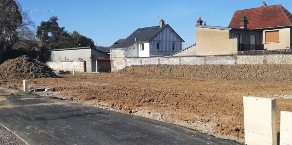 Photo Terrain à Elbeuf au prix de 53 600€