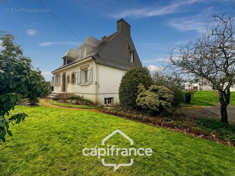 Maison à NAIZIN
