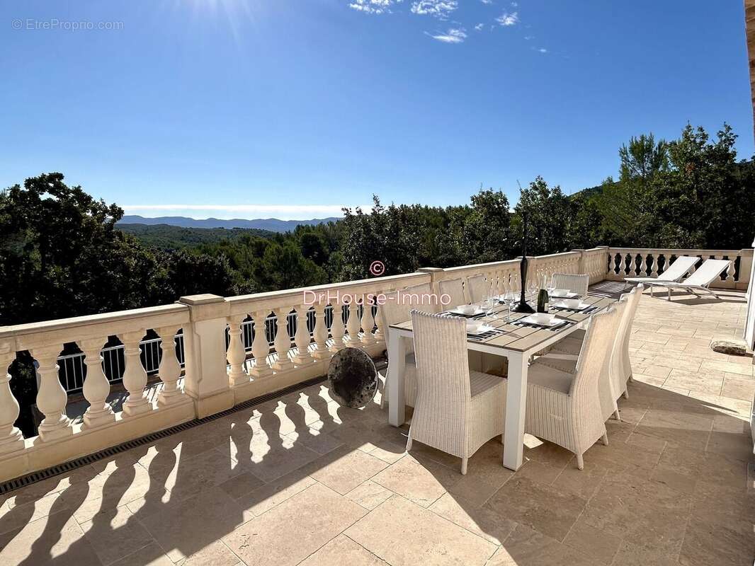 Maison à LE CANNET-DES-MAURES