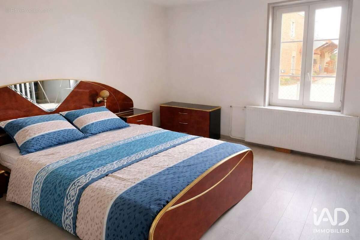 Maison 207 m² à Pleure  - photo 6