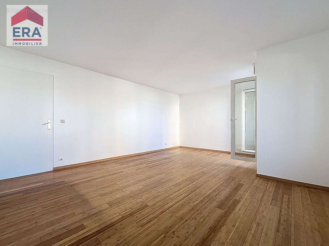 Appartement à IVRY-SUR-SEINE
