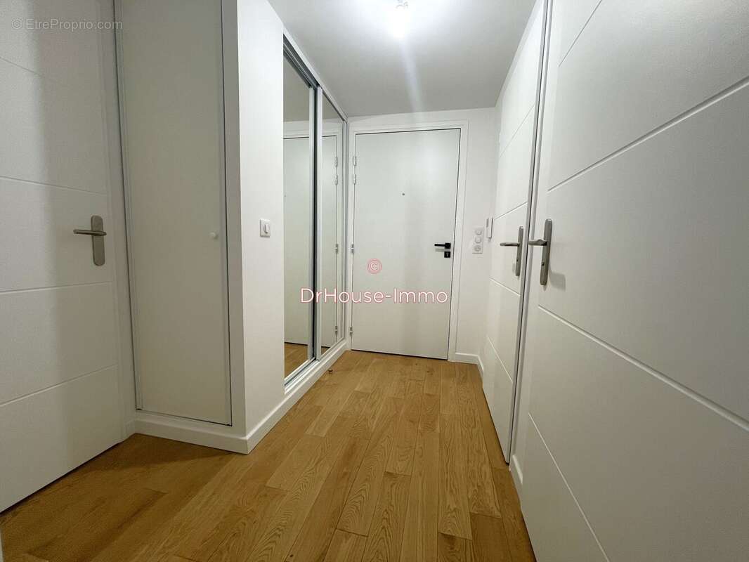 Appartement 45 m² à Issy-Les-Moulineaux  - photo 12