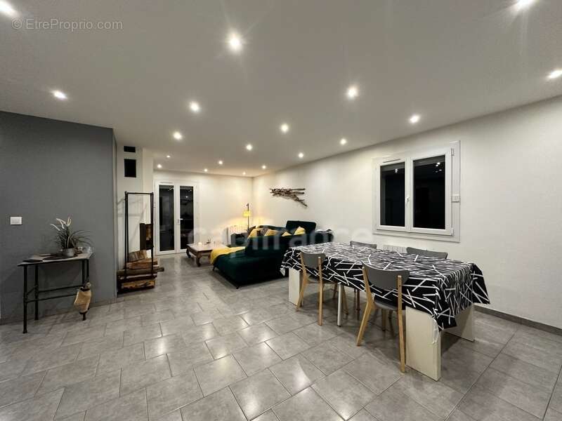 Maison à HEROUVILLE-SAINT-CLAIR