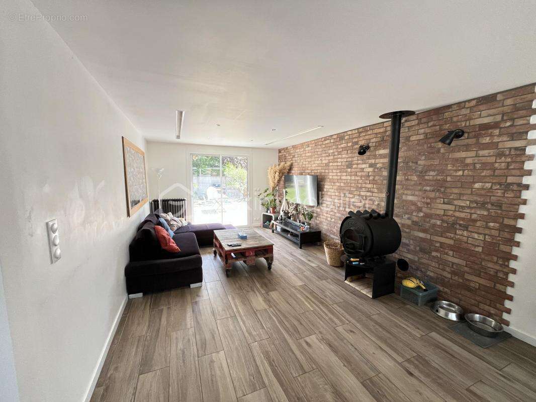 Maison familiale rénovée avec prestations haut de gamme – 5 chambres - photo 2