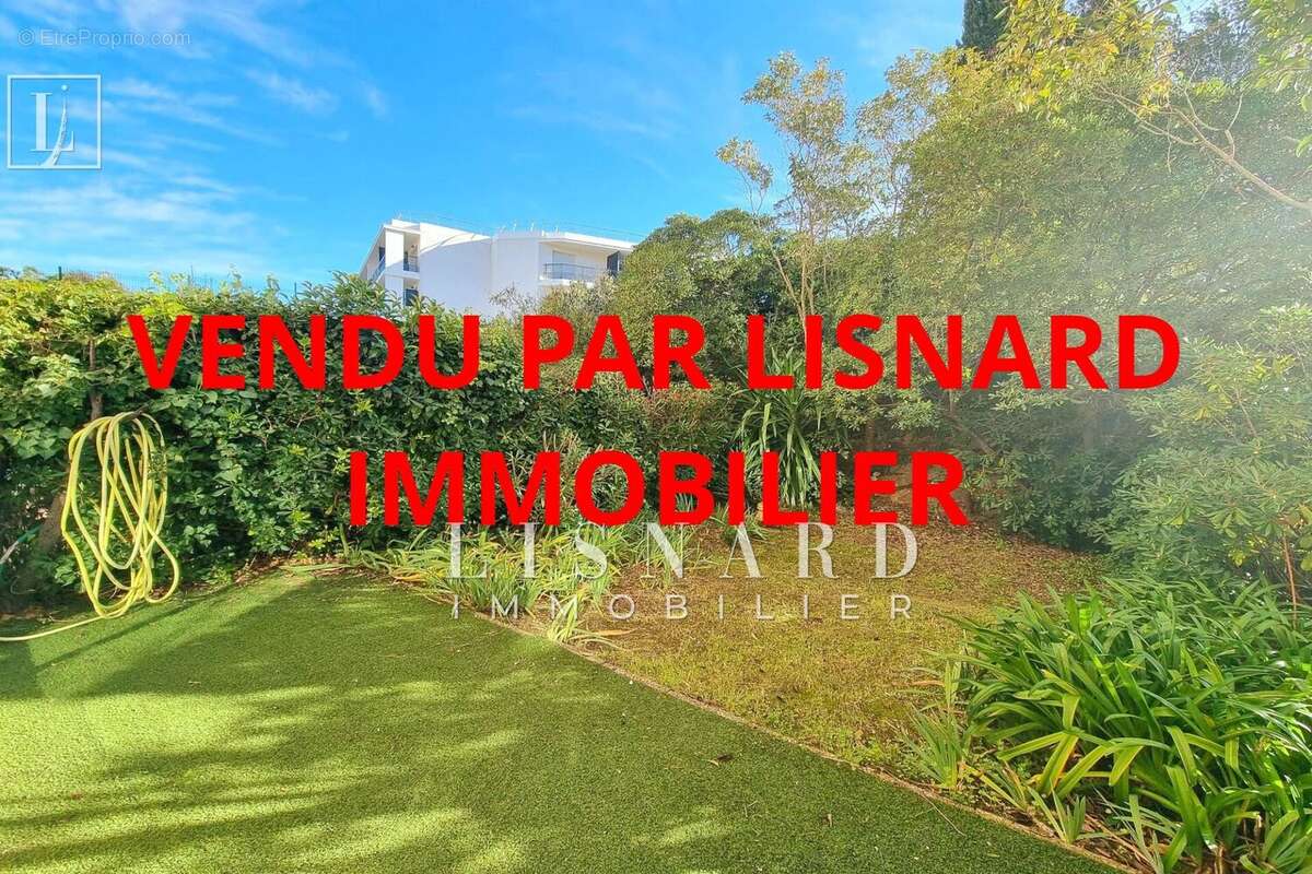 Appartement à VALLAURIS