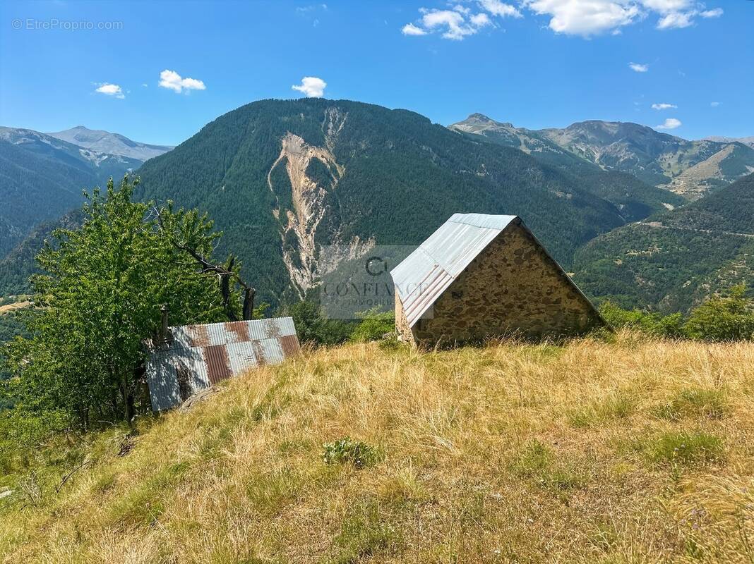 Maison à SAINT-ETIENNE-DE-TINEE