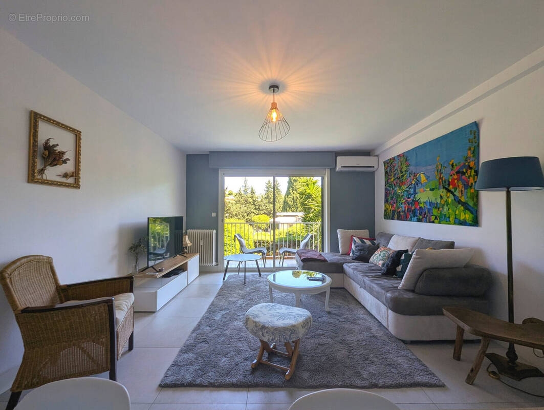 Appartement à LE CANNET