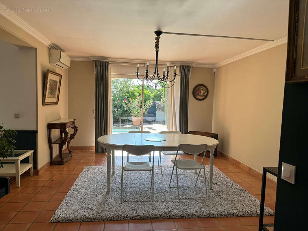 Maison à LES ANGLES