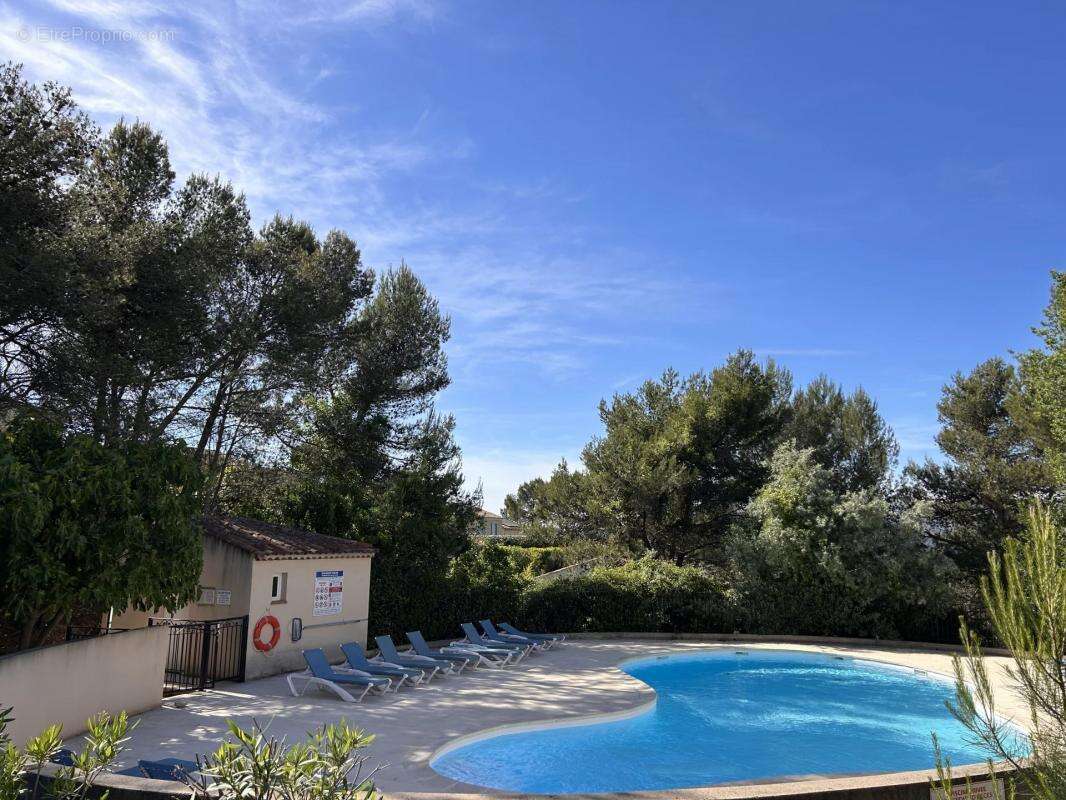 Appartement à MALLEMORT