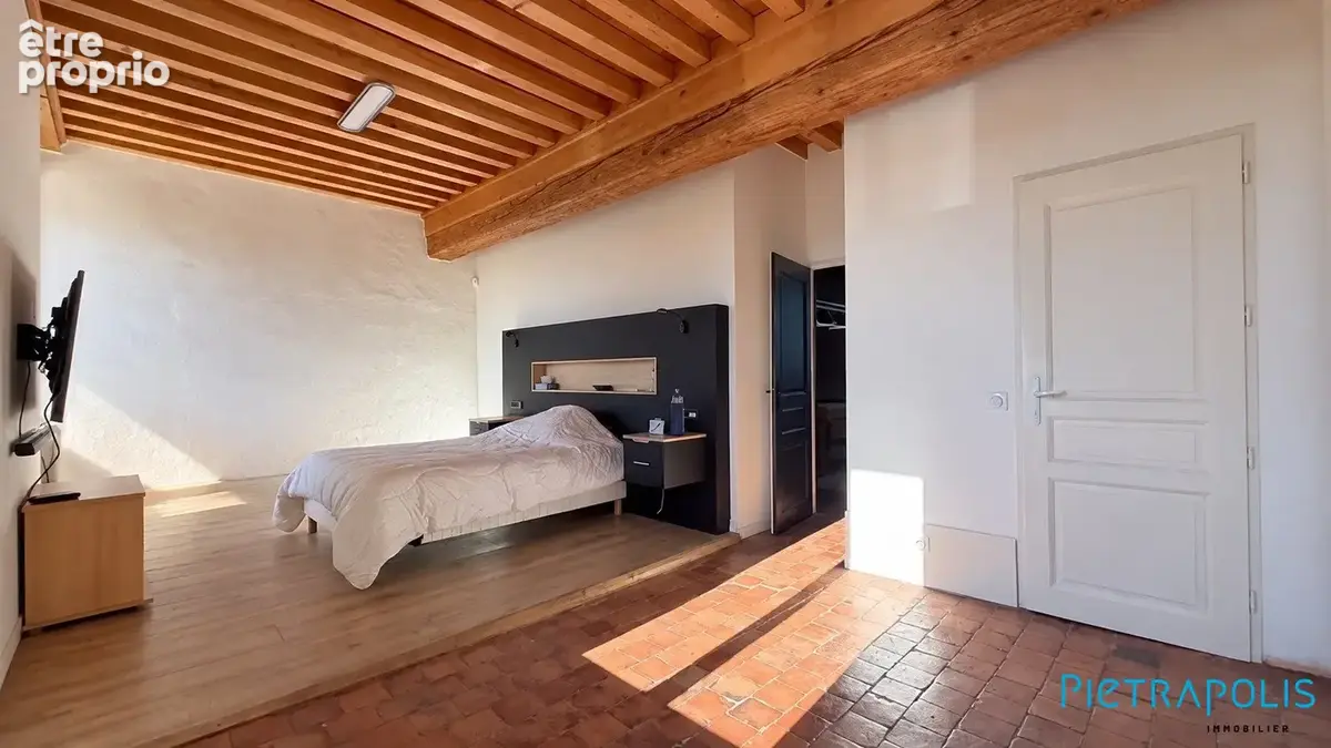 Maison 6 pièces 195 m² à vendre à Lissieu (69380) - photo 8