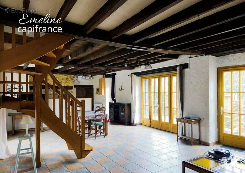 Maison à SALIGNAC-EYVIGUES