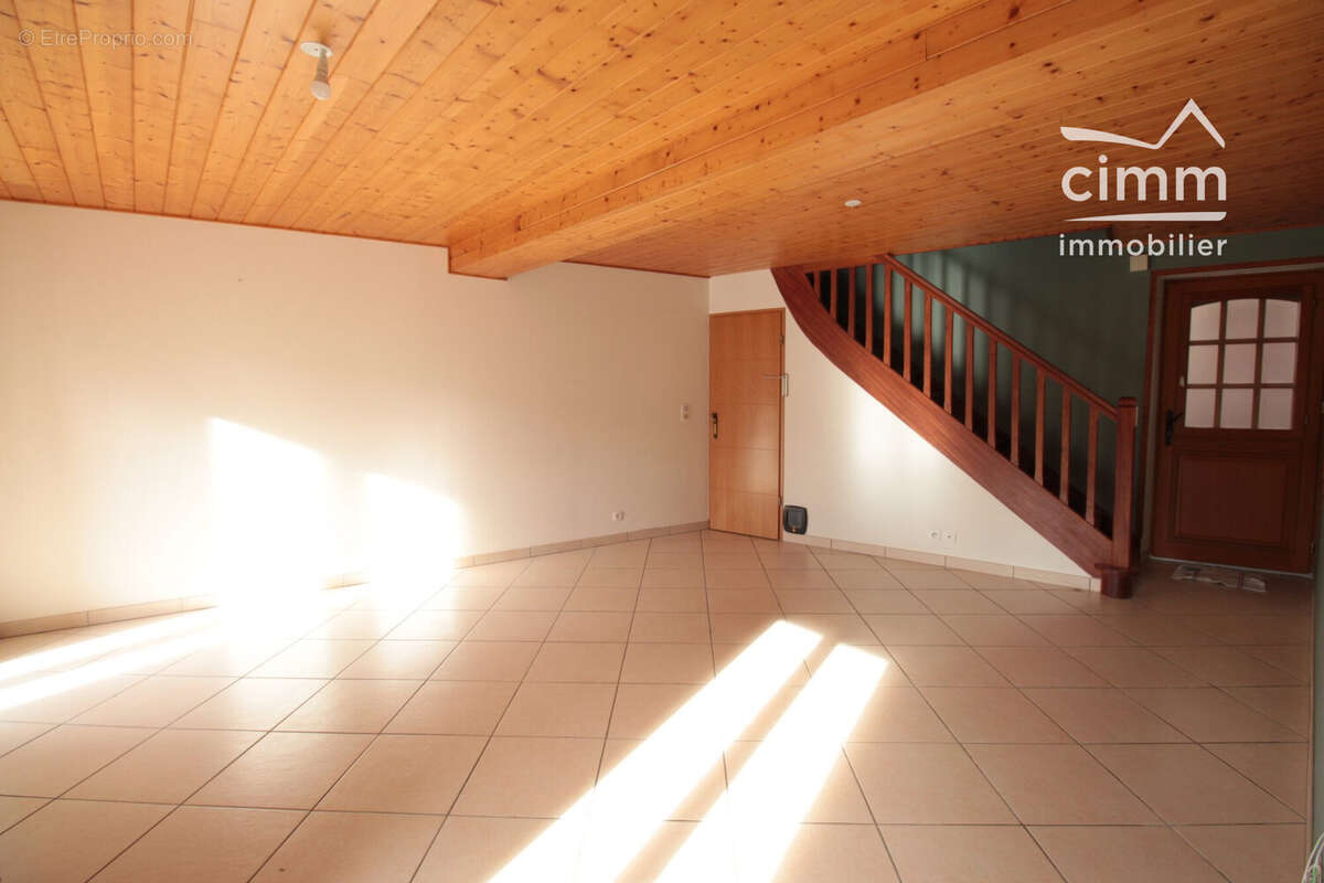 Maison 78 m² à Roybon  - photo 3