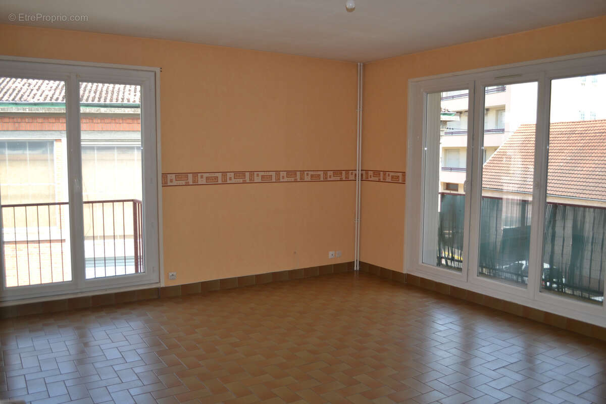 Appartement à VARENNES-SUR-ALLIER