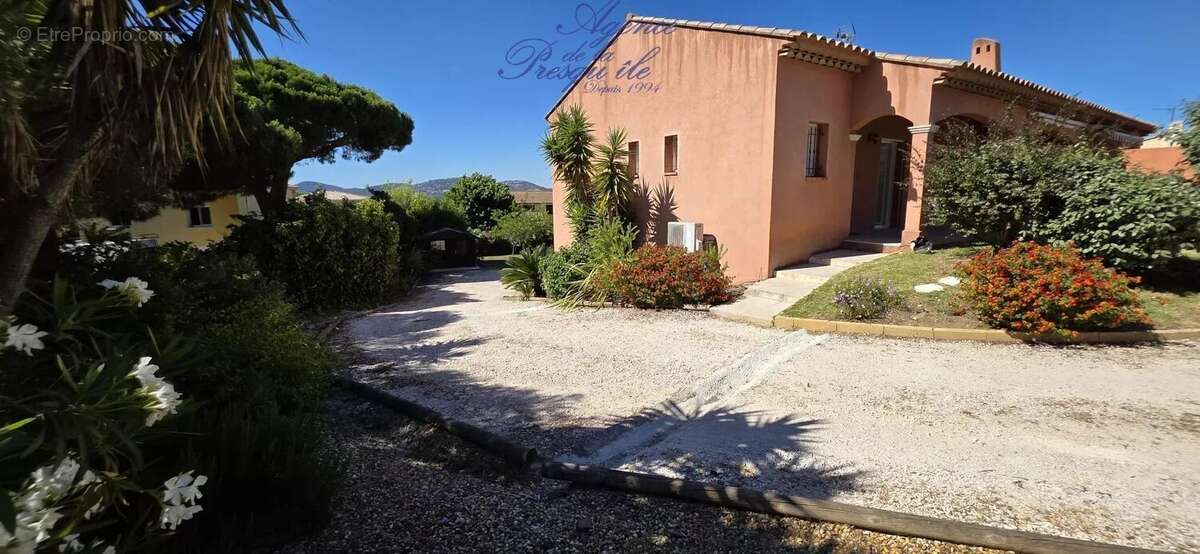 Maison à HYERES