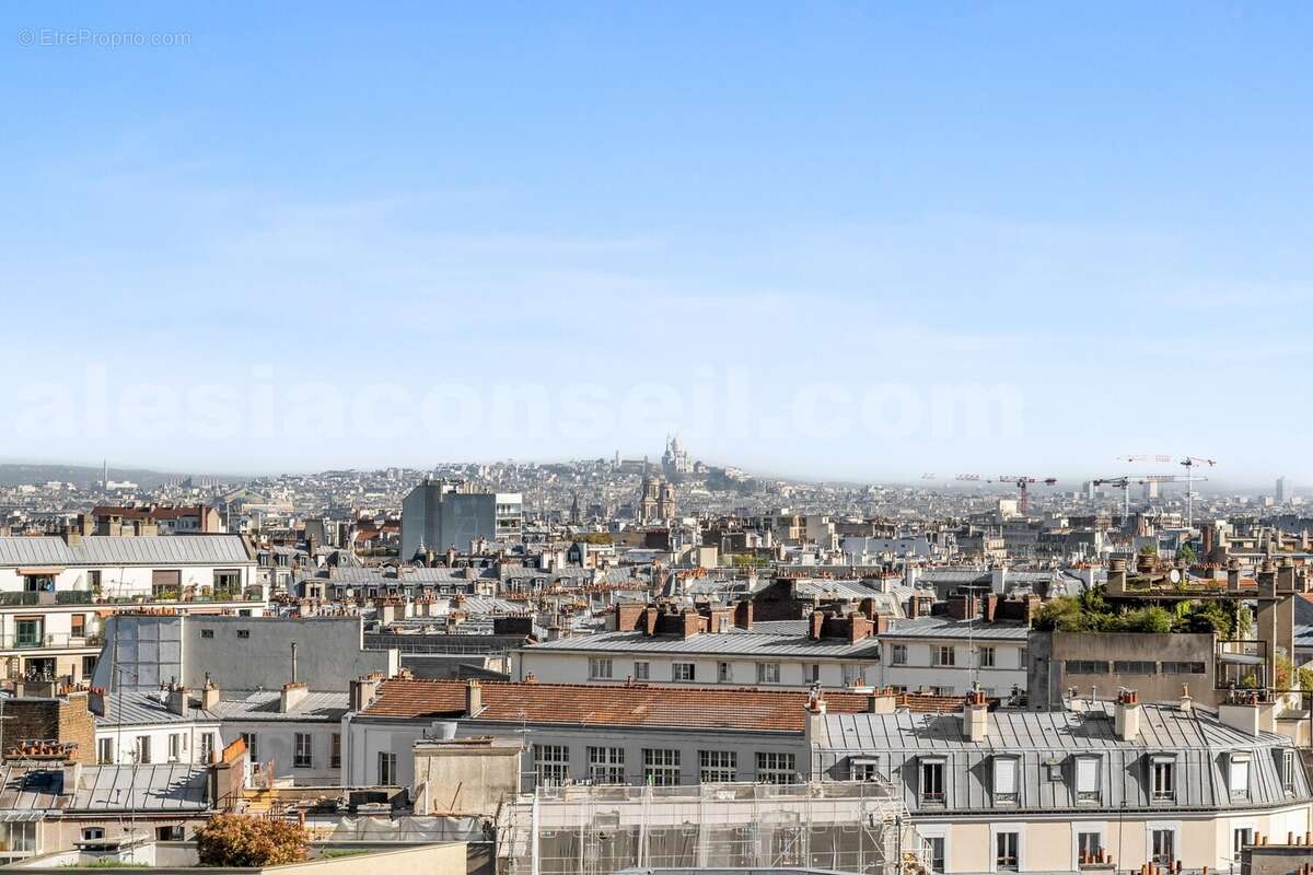 Photo n°1 - Appartement à PARIS-14E