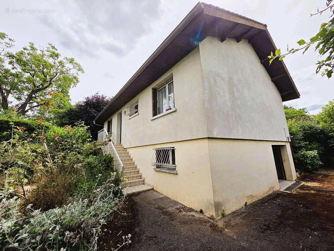 Maison à LONGVIC