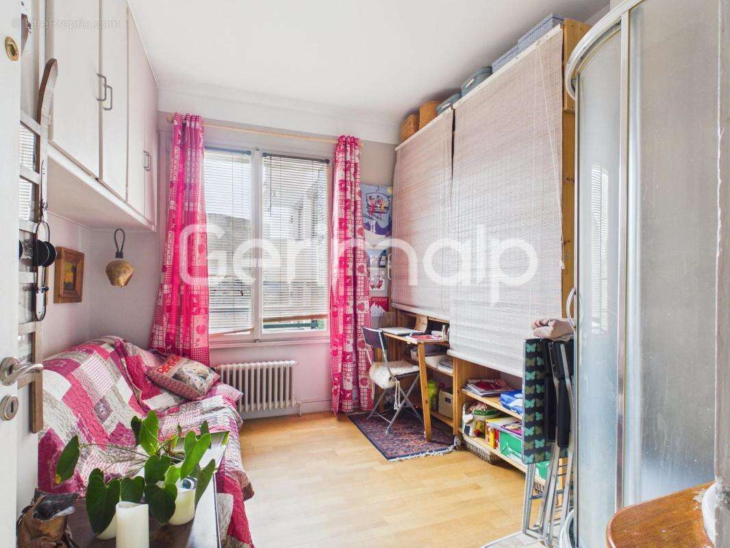 Vente - Appartement - 3 pièces + cuisine - 64 m² - 530 000 € - - photo 12