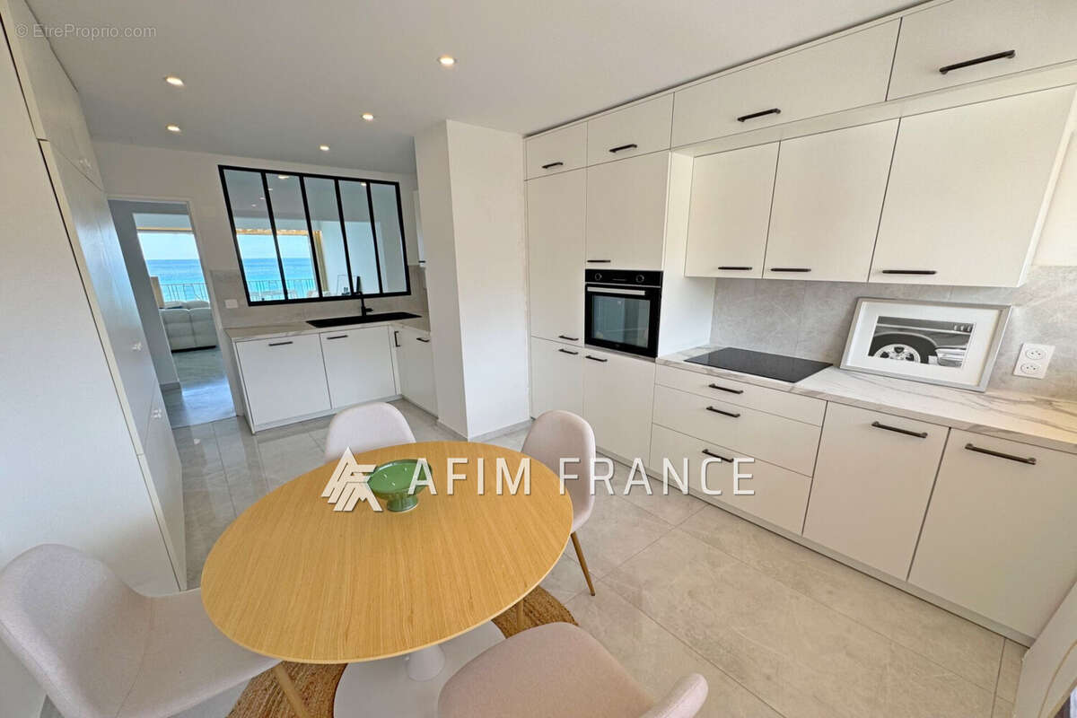 Appartement à ROQUEBRUNE-CAP-MARTIN