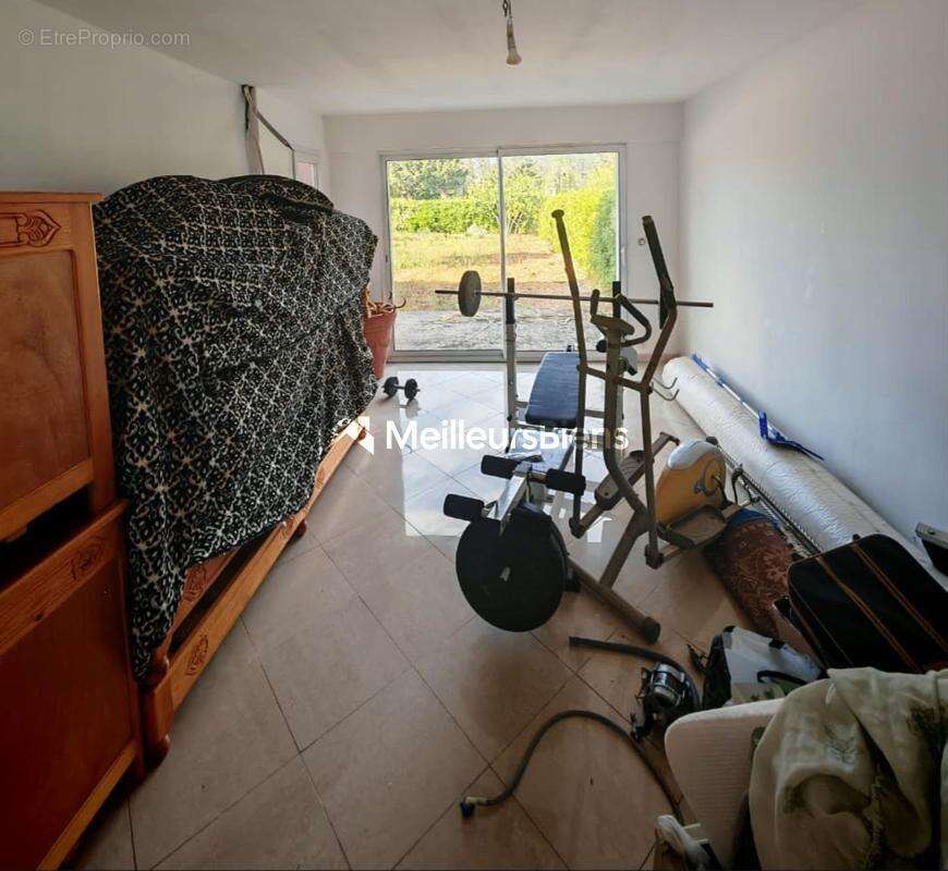 Maison à CUERS