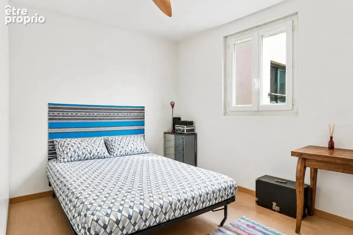 92240 – malakoff – maison de caractère 149 m² – cour – 2 studios indépendants – sous-sol total – double accès – proximité paris - photo 8