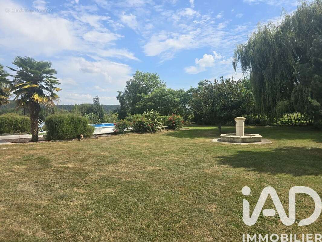 Maison 157 m² à Foulbec  - photo 2