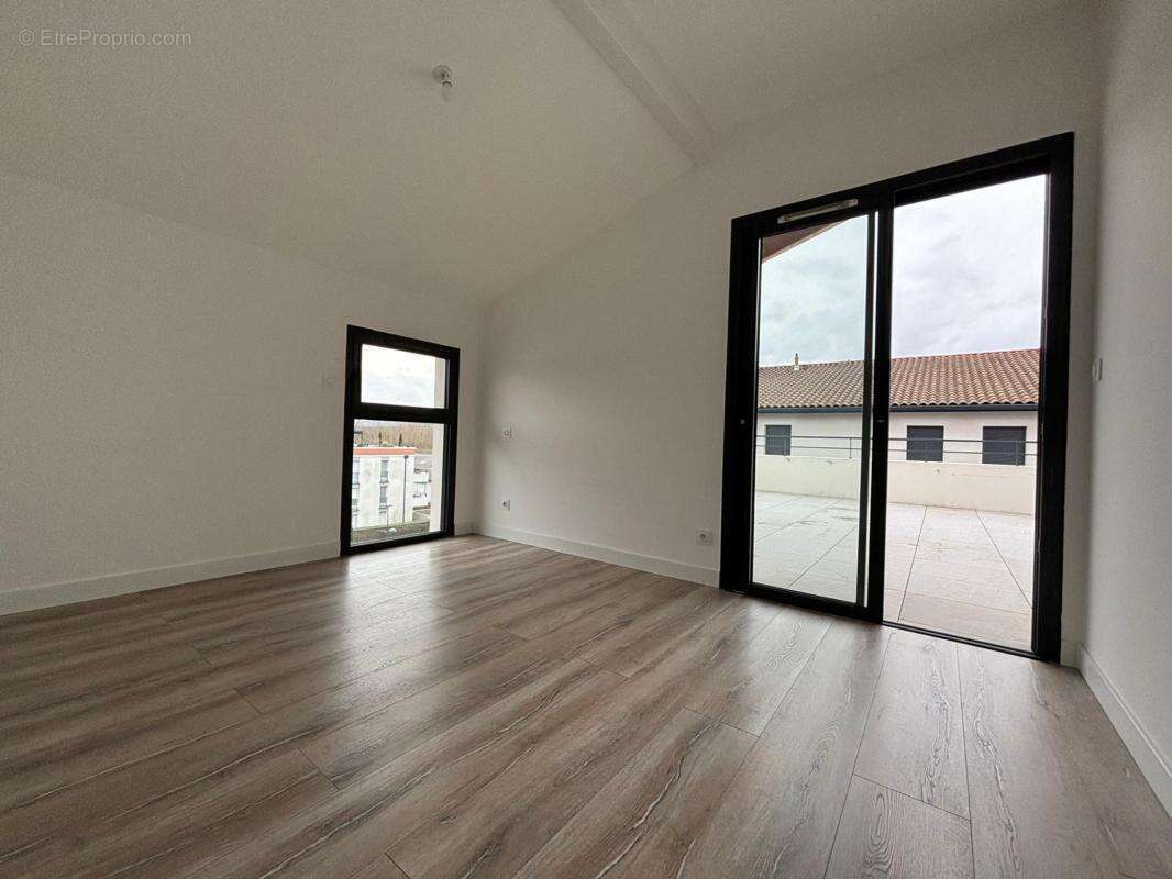 Appartement à QUINT-FONSEGRIVES