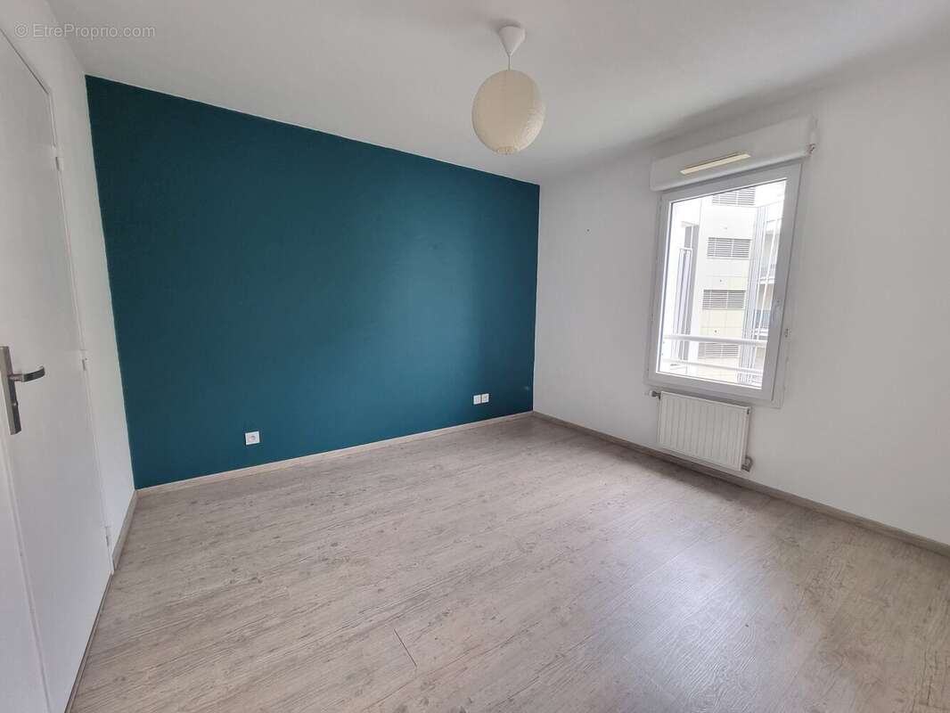 Appartement 38 m² à Saint-Priest  - photo 6