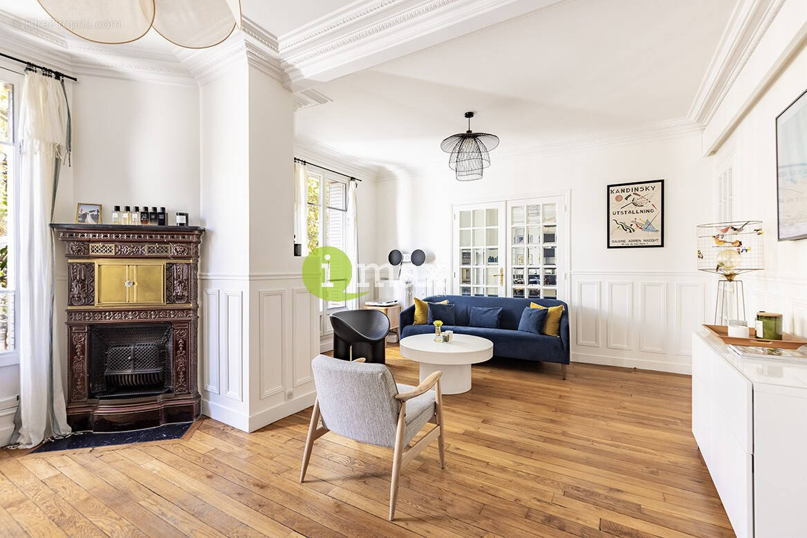 Appartement à CLICHY