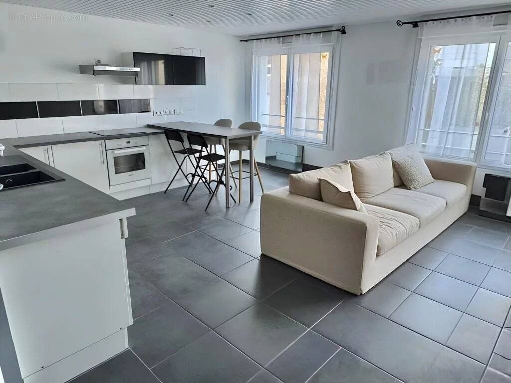 Appartement à BORDEAUX