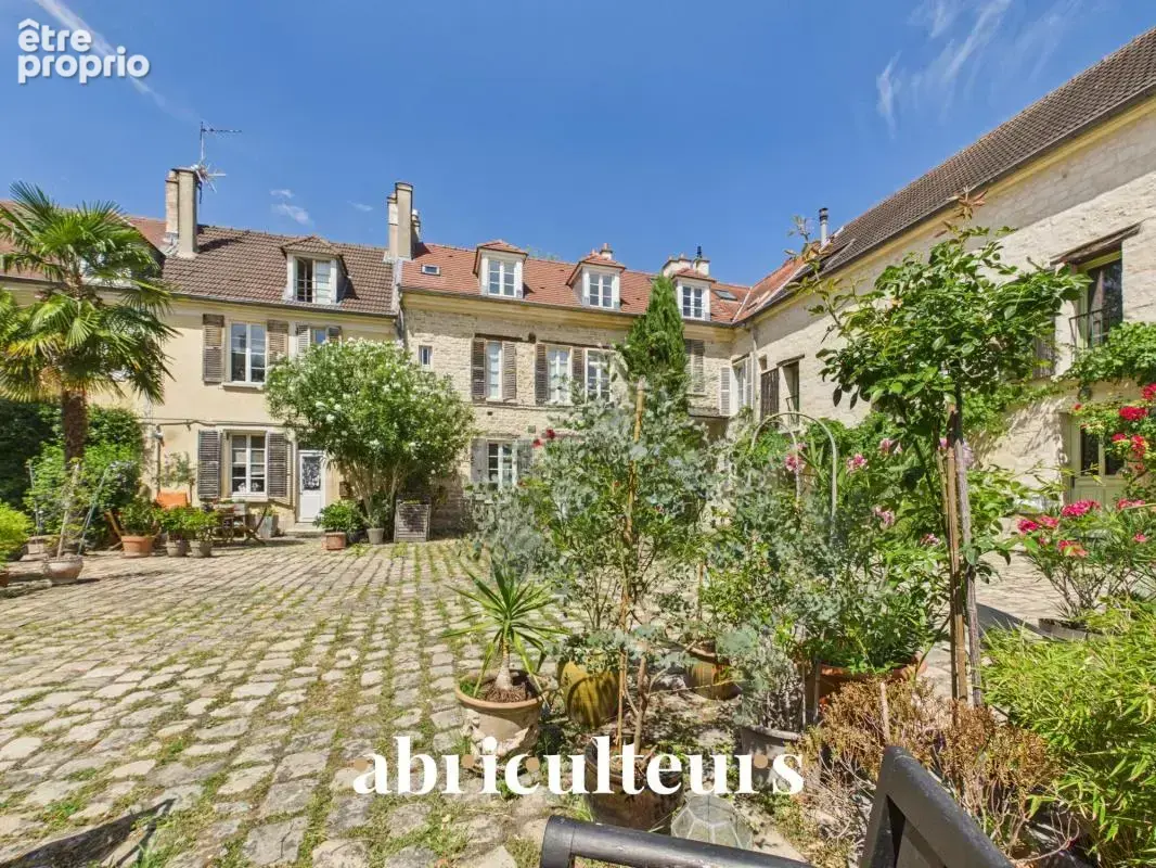 Maison Historique de Charme 103 m² – Cour Pavée & Terrasse – en vente à Le Pecq (78230) - photo 26