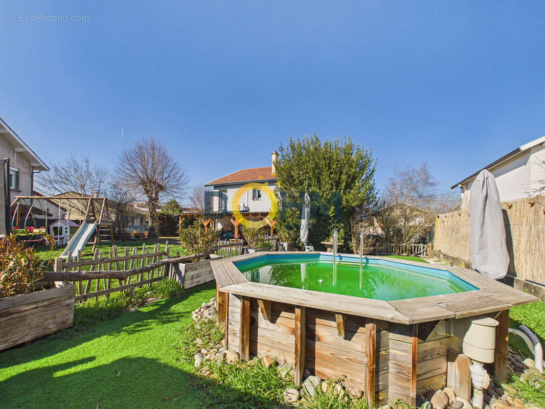 Maison à FEURS