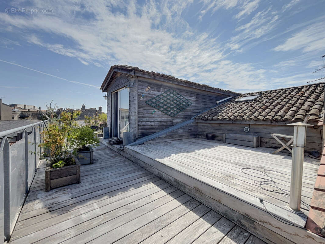 Appartement à BORDEAUX