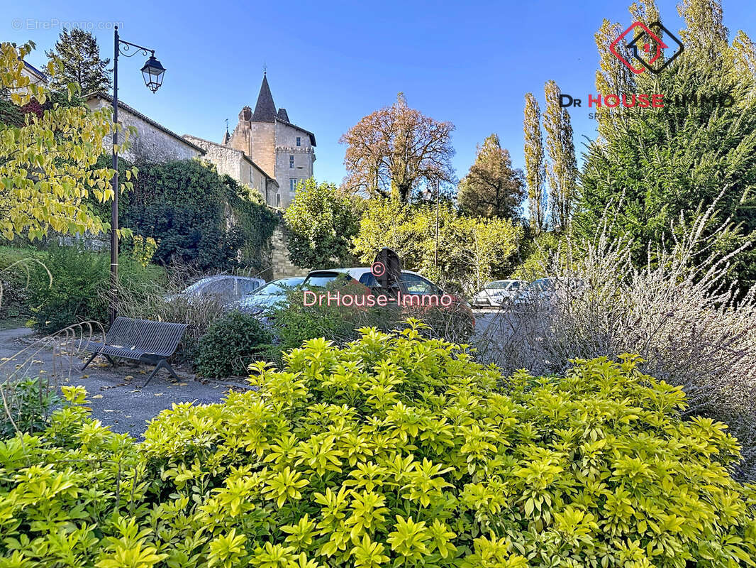 Maison à CHATEAU-L&#039;EVEQUE