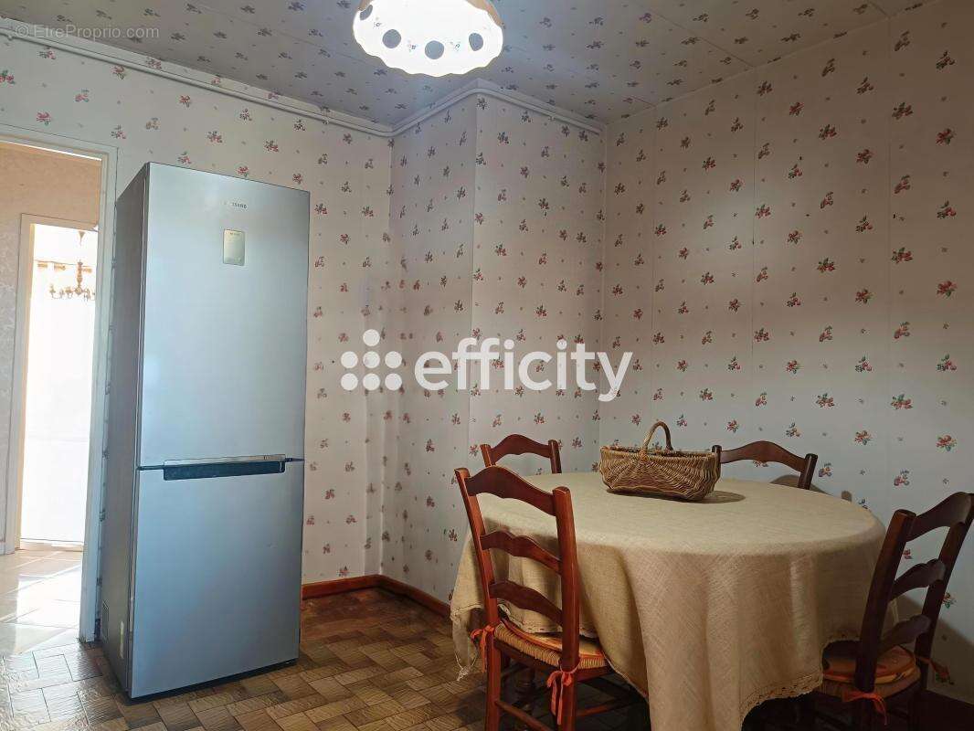 Appartement à SALON-DE-PROVENCE